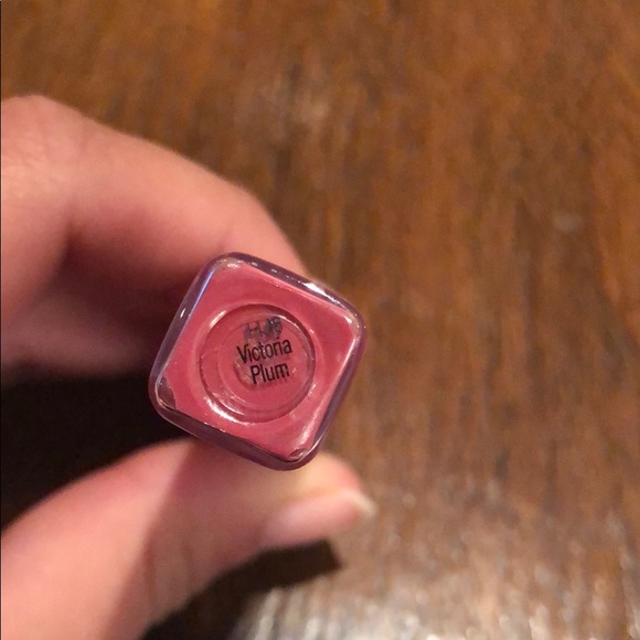 🌸5/$25🌸 Make Beauty lipgloss in victoria plum - Picture 2 of 2